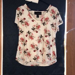 White Rose V-neck T-Shirt